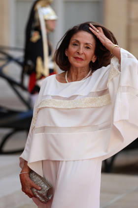 Emmanuel Macron et Brigitte Macron recÌßoivent le Roi et de la Reine du Royaume de Thaïlande pour un Diner d Etat Nicole Guedj Emmanuel Macron et Brigitte Macron recÌßoivent le Roi et de la Reine du Royaume de Thaïlande, leurs MajesteÌs Maha Vajiralongkorn, Rama X et Suthida Bajrasudhabimalalakshana et la Princesse Sirivannavari Nariratana pour un diÌ‚ner d™Etat au Palais de l Elysà e à Paris, le 29 juin 2026. French President, Emmanuel Macron and his wife, Brigitte Macron, hosted the King and Queen of the Kingdom of Thailand, Their Majesties Maha Vajiralongkorn, Rama X, and Suthida Bajrasudhabimalalakshana, along with Princess Sirivannavari Nariratana, for a state dinner at the Elysà e Palace in Paris on June 29, 2026. Copyright: xFabricexChasseryx