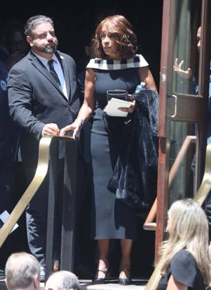 June 29, 2026, New York, New York, USA: GAYLE KING seen at music mogul Clive Davis s Funeral held at Central Synagogue in midtown Manhattan. New York USA - ZUMAk03_ 20260629_zaf_k03_159 Copyright: xNancyxKaszermanx