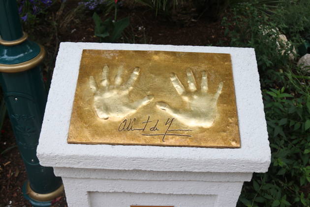 Die Handabdrücke von Fürst Albert II. von Monaco bei der Einweihung des Monaco-Bereichs im Europa-Park. Rust, 29.06.2026. Copyright: xAgenturxMatthiasxWehnertx xM.xGränzdörferx