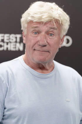 Jörg Schüttauf bei der Premiere des ZDF-Films Neues Land auf dem 43. Filmfest München 2026 im Gloria Palast. München, 29.06.2026
