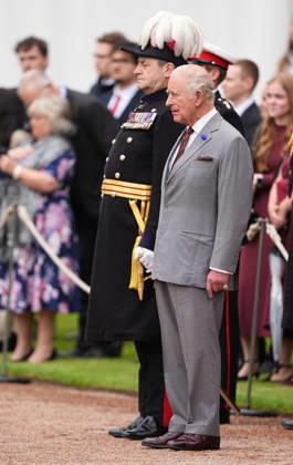 King visits Scotland for Holyrood Week King Charles III (right) during the Ceremony of the Keys in the gardens of the Palace of Holyroodhouse in Edinburgh, as part of the King s visit to Scotland for Holyrood Week. Picture date: Tuesday June 30, 2026., Credit:Aaron Chown PA ROTA - B68 Avalon UK, Edinburgh  Copyright: xAaronxChownx xPAxROTAx-xB68x xAvalonx 1113543643