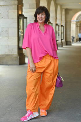 Elena UHLIG (Schauspielerin), Einzelbild,Freisteller, Ganzkoerperaufnahme,ganze Figur. ZDF Empfang Get Together Orange Hour in H ugo s Bar anlaesslich Filmfest Muenchen am 30.06.2026.