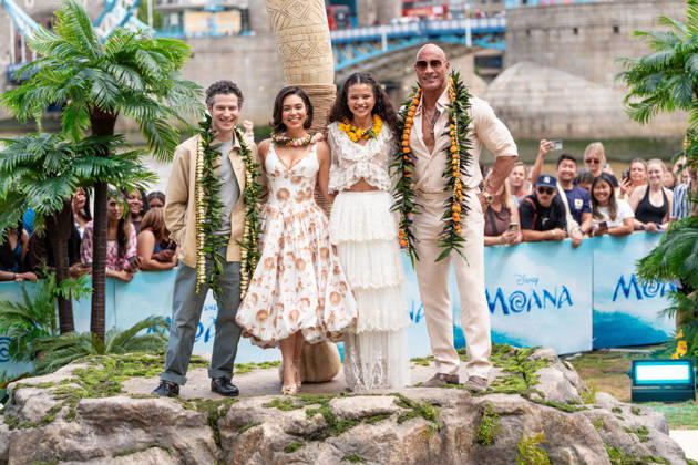 Entertainment Themen der Woche KW27 Thomas Kail, Auli i Cravalho, Catherine Laga aia and Dwayne Johnson attend the launch of the Moana Experience at Potters Fields Park in London, England on June 30, 2026 LONDON, ENGLAND - JUNE 30: Thomas Kail, Auli i Cravalho, Catherine Laga aia and Dwayne Johnson attend the launch of the Moana Experience at Potters Fields Park in London, England on June 30, 2026, Credit:Pupat Chenaksara Avalon United Kingdom, London, Potters Fields Park Copyright: xPupatxChenaksarax xAvalonx 1113549872