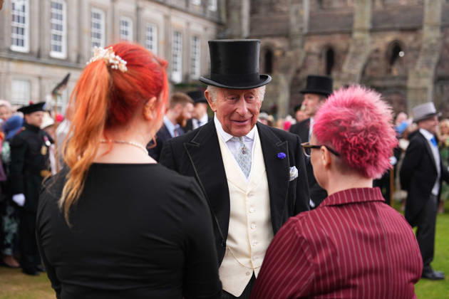 King visits Scotland for Holyrood Week, 30 June 2026 King Charles III talks with guests during a Garden Party in the gardens of the Palace of Holyroodhouse in Edinburgh, as part of the King s visit to Scotland for Holyrood Week. Picture date: Tuesday June 30, 2026., Credit:Aaron Chown PA ROTA - B68 Avalon Edinburgh, United Kingdom  Copyright: xAaronxChownx xPAxROTAx-xB68x xAvalonx 1113591059