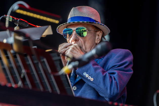 Van Morrison Concert at Noches del Botánico in Madrid. THESE PHOTOGRAPHS MAY BE USED SOLELY FOR INFORMATIONAL AND EDITORIAL PURPOSES AND ONLY IN DIRECT CONNECTION WITH THE EVENT THAT GAVE RISE TO THEM. THE AUTHORIZATION GRANTED FOR THEIR PUBLICATION BY EXILE PRODUCTIONS LIMITED IS VALID FOR SIX MONTHS, THEREFORE, AFTER THIS PERIOD, YOU MUST DELETE THE PHOTOGRAPHS AND NOT USE THEM AGAIN. Singer, songwriter, and musician Van Morrison performs during his concert at Noches del Botánico in Madrid, at the Alfonso XIII Royal Botanical Garden, on June 30, 2026, in Madrid, Spain. June 30, 2026, Madrid, Spain Copyright: xRicardoxRubiox 7634353