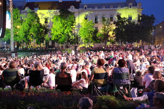 Zagreb Classic: Celebration of the Musical People watch concert of the Zagreb City Theatre Komedija orchestra during the Zagreb Classic open-air concert Celebration of the Musical at King Tomislav Square in Zagreb, Croatia on June 30, 2026. Gala concert celebrates the 75th anniversary of Zagreb City Theatre Komedija, featuring highlights from some of the theatre s most successful and beloved musicals.  JosipxMikacic PIXSELL