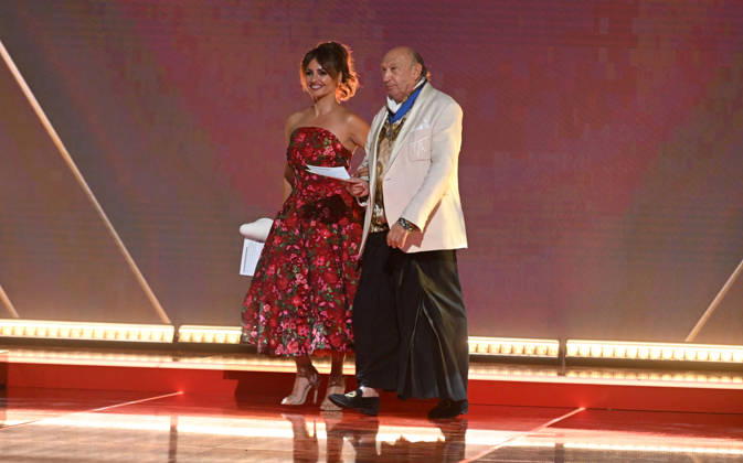 3rd Annual Spanish Fashion Academy Awards: Mónica Cruz and Francis Montesinos at the gala for the 3rd Annual Spanish Fashion Academy Awards, held at the Gran Teatro Príncipe Pío on June 30, 2026, in Madrid, Spain. The awards recognize the brands, designers, artisans, companies, and projects that make up the industry through 13 categories that ensure the sector—which is very broad and diverse—is properly represented. FASHION AWARDS PHOTOCALL José Madrid, Madrid, Spain Copyright: xJosà xOlivax 7634729