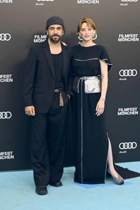 Entertainment Themen der Woche KW27 Elyas M Barek und Haley Bennett bei der Premiere des Kinofilms Virginia Woolf s Night & Day auf dem 43. Filmfest München 2026 in der Hochschule für Fernsehen und Film. München, 30.06.2026