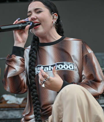 Blenheim Palace Festival 2026, Teddy Swims headlines Tuesday 30 July, Blenheim Palace, Woodstock, Oxfordshire, UK Lauren Spencer Smith and her band perform on the main stage for the Blenheim Palace Festival 2026, Teddy Swims headlines Tuesday 30 July, Blenheim Palace, Woodstock, Oxfordshire, UK, Credit:Jules Annan Avalon England Copyright: xJulesxAnnanx xAvalonx 1113644948