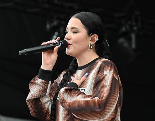 Blenheim Palace Festival 2026, Teddy Swims headlines Tuesday 30 July, Blenheim Palace, Woodstock, Oxfordshire, UK Lauren Spencer Smith and her band perform on the main stage for the Blenheim Palace Festival 2026, Teddy Swims headlines Tuesday 30 July, Blenheim Palace, Woodstock, Oxfordshire, UK, Credit:Jules Annan Avalon England Copyright: xJulesxAnnanx xAvalonx 1113645928