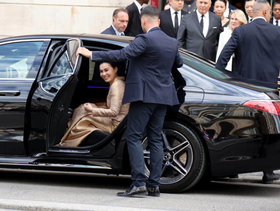 King Maha Vajiralongkorn and Queen Suthida of Thailand visiting the Museum of Decorative Arts in Paris King Maha Vajiralongkorn and Queen Suthida of Thailand visiting the Museum of Decorative Arts in Paris, France on June 30, 2026  Copyright: xDidierxFereyx
