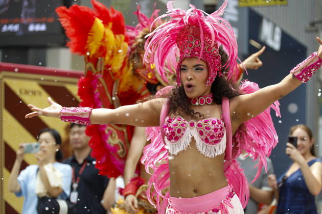 Dancers perform samba show summer festival in Seoul Dancers from Lotte World, a South Korean theme park, perform a samba show during a summer festival promotional event in the Myeongdong shopping district in Seoul, South Korea, on July 01, 2026. Seoul South Korea  Copyright: xMatrixxImagesx xJungxUi-Chelx