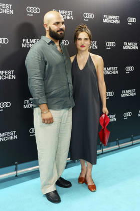 Danilo Kamperidis und Clara Vogt bei der Premiere des ARD-Film Eine Nacht in Bangkok auf dem 43. Filmfest München 2026 im Gloria Galast. München, 30.06.2026