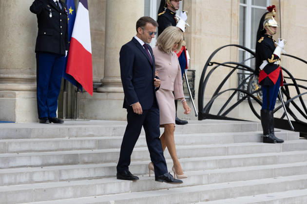 Grand Duke Guillaume and Grand Duchess Stephanie of Luxembourg received at Elysee French President Emmanuel Macron with sunglasses and his wife Brigitte Macron waiting arrival of Grand Duke Guillaume of Luxembourg and Grand Duchess Stephanie of Luxembourg before a meeting at Elysee Palace, Paris France on July 1 2026. Photo by Raphael Lafargue ABACAPRESS.COM Paris France  Copyright: xLafarguexRaphael ABACAx