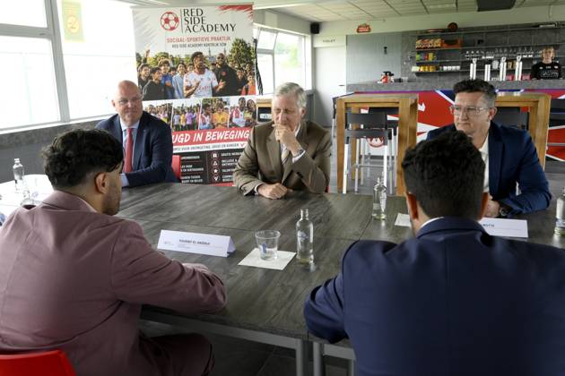 King Philippe Visits Red Side Academy KORTRIJK, BELGIUM - JULY 01: King Philippe of Belgium pictured discovering the activities of Red Side Academy in KV Kortrijk Training Center on July 01, 2026 in Kortrijk, Belgium, 01 07 2026 Kortrijk Belgium  Copyright: xPhilipxReynaersx