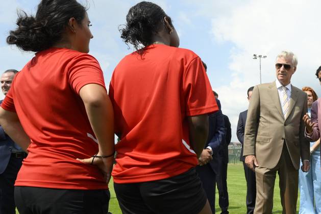 King Philippe Visits Red Side Academy KORTRIJK, BELGIUM - JULY 01: King Philippe of Belgium pictured discovering the activities of Red Side Academy in KV Kortrijk Training Center on July 01, 2026 in Kortrijk, Belgium, 01 07 2026 Kortrijk Belgium  Copyright: xPhilipxReynaersx