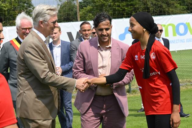 King Philippe Visits Red Side Academy KORTRIJK, BELGIUM - JULY 01: King Philippe of Belgium pictured discovering the activities of Red Side Academy in KV Kortrijk Training Center on July 01, 2026 in Kortrijk, Belgium, 01 07 2026 Kortrijk Belgium  Copyright: xPhilipxReynaersx