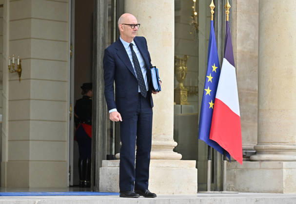 Roland Lescure, Minister of the Economy, Finance, and Industrial, Energy, and Digital Sovereignty, Ministers leaving the weekly cabinet meeting at the Élysée Palace in Paris, France, on July 1, 2026. Christian Liewig Bestimage. Paris, France  Copyright: xChristianxLiewigx xBestimagexChristianxLiewigx xBestimagex