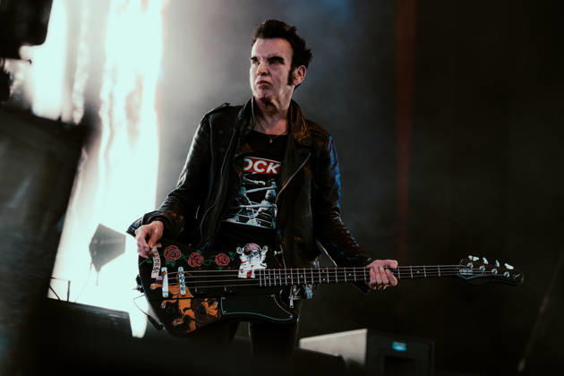 The Cure live at Roskilde Festival 2026 Roskilde, Denmark. 01st, July 2026. The English rock band The Cure performs a live concert during the Danish music festival Roskilde Festival 2026 in Roskilde. Here bass player Simon Gallup is seen live on stage. Denmark, Roskilde  Copyright: xGonzalesxPhoto MathiasxKristensenx