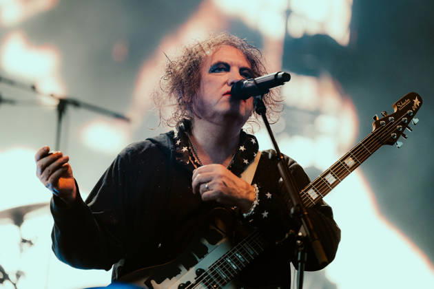 The Cure live at Roskilde Festival 2026 Roskilde, Denmark. 01st, July 2026. The English rock band The Cure performs a live concert during the Danish music festival Roskilde Festival 2026 in Roskilde. Here singer, songwriter and musician Robert Smith is seen live on stage. Denmark, Roskilde  Copyright: xGonzalesxPhoto MathiasxKristensenx