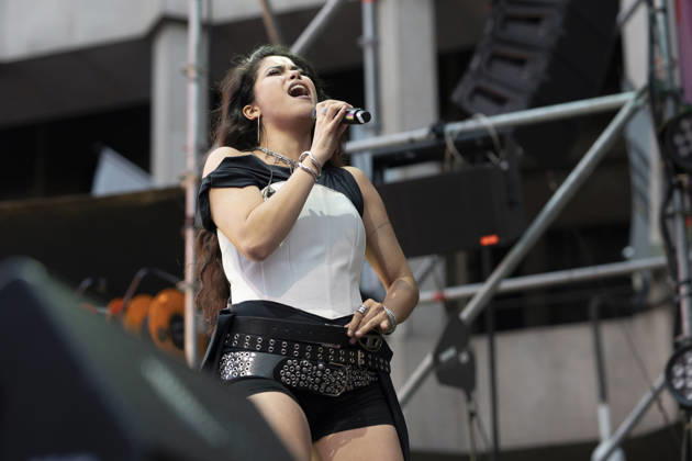 Singer María Cruz seen in MADO 2026 Festival in Madrid, Spain - 2 JULY 2026. The singer María Cruz seen performing during the MADO 2026 Festival in the Plaza de las Reinas. Madrid Spain Copyright: xAtilanoxGarciax xSOPAxImagesx photo00708