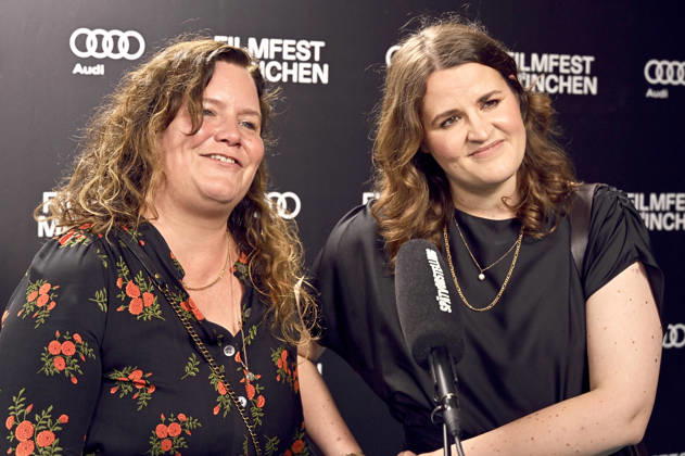 Eva Müller und Isabel Schneider bei der Premiere des Dokumentarfilsm Was haben wir gelacht auf dem 43. Filmfest München 2026 im Gloria Filmpalast. München, 01.07.2026