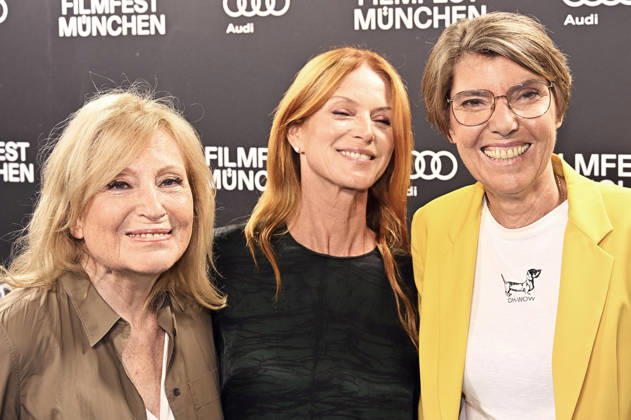 Maren Kroymann, Esther Schweins und Bettina Böttinger bei der Premiere des Dokumentarfilsm Was haben wir gelacht auf dem 43. Filmfest München 2026 im Gloria Filmpalast. München, 01.07.2026