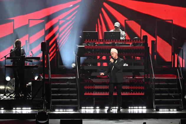 Pet Shop Boys Performs At Concert - Paris Neil Tennant of Pet Shop Boys performs at the Zenith in Paris, France on July 1, 2026. Photo by Christophe Meng ABACAPRESS.COM Paris France  Copyright: xMengxChristophe ABACAx
