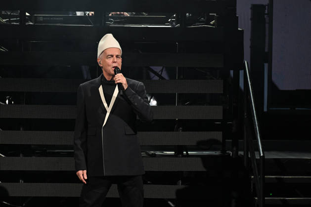Pet Shop Boys Performs At Concert - Paris Neil Tennant of Pet Shop Boys performs at the Zenith in Paris, France on July 1, 2026. Photo by Christophe Meng ABACAPRESS.COM Paris France  Copyright: xMengxChristophe ABACAx