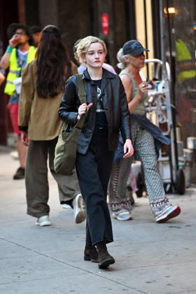 Julia Garner seen filming High Stakes in New York City Featuring: Julia Garner Where: New York City, New York, United States When: 01 Jul 2026 Credit: Elder Ordonez INSTARimages EDITORIAL USE ONLY. NOT FOR USE BY NEWSPAPERS BASED IN THE UK. Copyright: xx instar55823179
