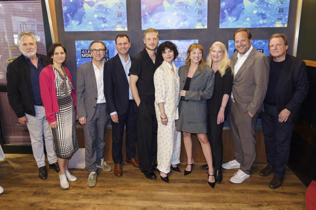 Fabien Arseguel, Marie Kreutzer, Jella Haase und Alexander Glehr mit Cast und Team bei der Premiere des Kinofilms Gentle Monster auf dem 43. Filmfest München 2026 im Rio Filmpalast. München, 01.07.2026