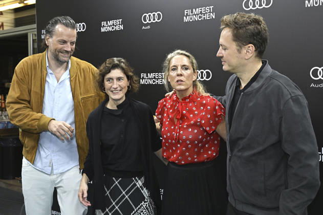 Manuel Bickenbach, Peter Meister und Gäste bei der Premiere des Kinofilms Bärenjagen auf dem 43. Filmfest München 2026 im City-Atelier Kino. München, 01.07.2026