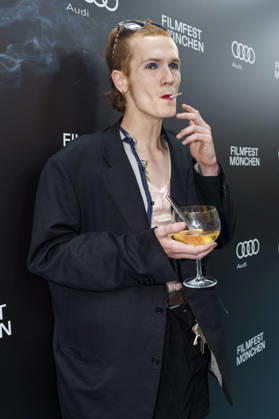 Twiggy bei der Premiere des Kinofilms Für immer 16 Forever 16 auf dem 43. Filmfest München 2026 im City-Atelier Kino. München, 01.07.2026
