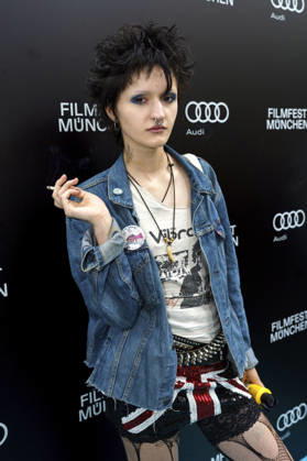 Mücke bei der Premiere des Kinofilms Für immer 16 Forever 16 auf dem 43. Filmfest München 2026 im City-Atelier Kino. München, 01.07.2026