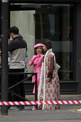 Lily Collins and Ashley Park were spotted on the streets of Paris while filming the sixth season of the Netflix series *Emily in Paris* on July 2, 2026. Gedeon Taieb, Bestimage. Lily Collins and Ashley Park were spotted on the streets of Paris whilst filming the sixth series of the Netflix series *Emily in Paris* on July 2, 2026 Paris, France  Copyright: xGedeonxTaiebx xBestimagexGedeonxTaiebx xBestimagex