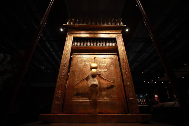 Tutankhamun exhibition opens in Paris with recreated treasures and immersive tomb experience PARIS, FRANCE - JULY 2: A view of the Tutankhamun - His Tomb and His Treasures exhibition during a press preview at Paris Expo Porte de Versailles in Paris, France on July 2, 2026. The exhibition, running from July 3 to September 6, 2026, features more than 1,000 scientifically recreated objects from the tomb of the ancient Egyptian pharaoh Tutankhamun, along with an immersive experience recreating his burial chamber. Mohamad Salaheldin Abdelghani Alsayed Anadolu Paris France. Editorial use only. Please get in touch for any other usage.  Copyright: x2026xAnadoluxMohamadxSalaheldinxAbdelghanixAlsayedx