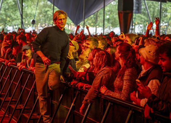Roskilde Festival 2026. Guldimund on the Arena stage during the Roskilde Festival on Thursday, July 2, 2026 Roskilde Festival 2026. Audience and Guldimund on the Arena stage during the Roskilde Festival on Thursday, July 2, 2026. (Photo: Torben Christensen Scanpix 2026) , Roskilde Denmark Copyright: TorbenxChristensen TorbenxChristensenx spdk20260702-160458-L