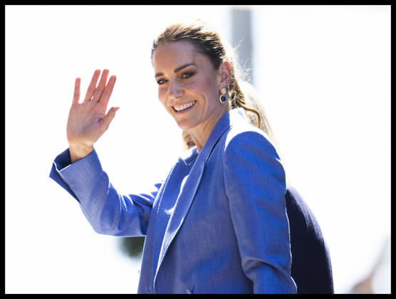 . 02 07 2026. London, United Kingdom. Kate Middleton, the Princess of Wales, waves to the crowds on day four of the Wimbledon Tennis Championships in London.  xStephenxLockx xi-Imagesx IIM-26878-0062