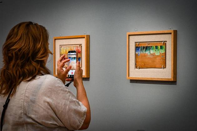 Symphonie der Farben. Paul Signac und der Neoimpressionismus ** NUR FÜR REDAKTIONELLE ZWECKE ** EDITORIAL USE ONLY **<p>Bild Farbstudie 1 von 1894 von Paul Signac. Ausstellung Symphonie der Farben. Paul Signac und der Neoimpressionismus im Museum Barberini. Den höchsten Grad an Leuchtkraft und Harmonie zu erreichen diesem Ziel verschrieb sich Paul Signac, als er Mitte der 1880er-Jahre mit Georges Seurat eine neue Malweise in die Kunst einführte. Die Ausstellung Symphonie der Farben. Paul Signac und der Neoimpressionismus beleuchtet als erste umfassende Signac-Schau in Deutschland seit 30 Jahren die zentrale Rolle des Künstlers innerhalb der Bewegung des Neoimpressionismus und geht seinem Einfluss als Theoretiker, Netzwerker und A Copyright: MaurizioxGambarini doc86jl0z6legw7pd8drhv ,EDITORIAL USE ONLY