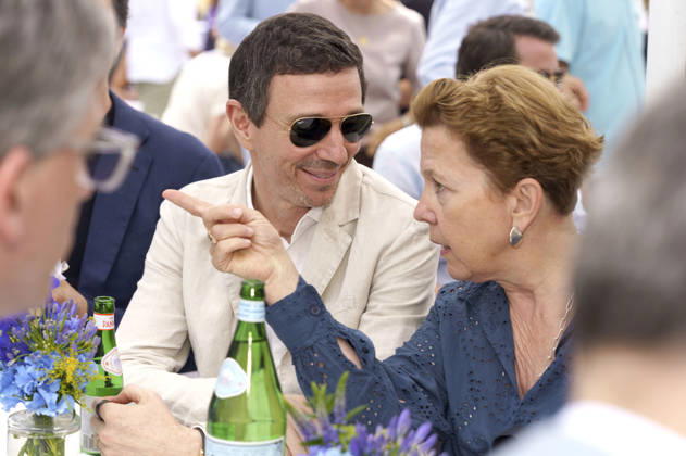 Oliver Berben mit Gast beim Empfang des FilmFernsehFonds Bayern auf dem 43. Filmfest München 2026 auf der Praterinsel. München, 02.07.2026