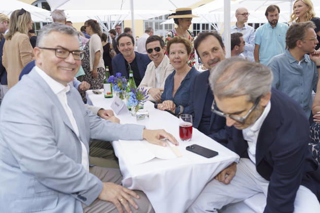 Florian Herrmann, Martin Bachmann, Oliver Berben, Björn Wilhelm mit Gästen beim Empfang des FilmFernsehFonds Bayern auf dem 43. Filmfest München 2026 auf der Praterinsel. München, 02.07.2026