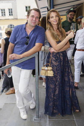 Pierre Kiwitt und Yvonne Catterfeld beim Empfang des FilmFernsehFonds Bayern auf dem 43. Filmfest München 2026 auf der Praterinsel. München, 02.07.2026