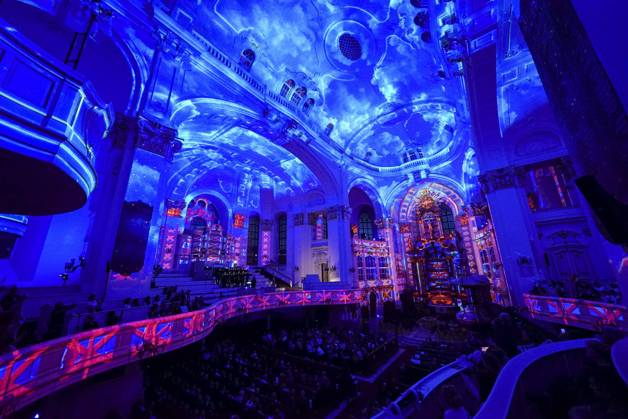 CNTV MICHEL- Innenansicht der Kirche LIcht Light Show Hamburg 02.07.2026 Die Hauptkirche St.Michaelis,dem Hamburger Michel erstrahlt fuer mehrere Monate in neuem Licht LUMINISCENCE Licht Show das einmalige 360Â° Illuminationserlebnis macht die Architektur des Michel hor und sichtbar und der Raumklang setzt die barocke Architektur bestens in Szene.Hauptkirche St. Michaelis Michel ist ein evangelischer Sakralbau in der Neustadt von Hamburg Hamburg Deutschland