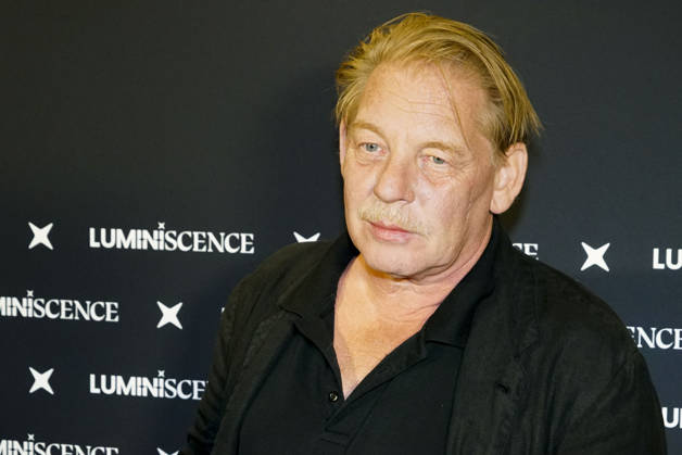 CNTV MICHEL- Ben Becker der Schauspieler hat der bei der Premiere den Text zur Lightshow eingesprochen Hamburg 02.07.2026 Die Hauptkirche St.Michaelis,dem Hamburger Michel erstrahlt fuer mehrere Monate in neuem Licht. LUMINISCENCE Licht Show das einmalige 360Â° Illuminationserlebnis macht die Architektur des Michel hor und sichtbar und der Raumklang setzt die barocke Architektur bestens in Szene.Hauptkirche St. Michaelis Michel ist ein evangelischer Sakralbau in der Neustadt von Hamburg Hamburg Deutschland
