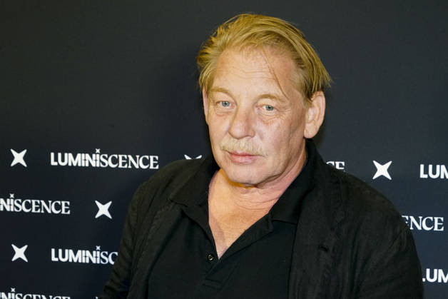 CNTV MICHEL- Ben Becker der Schauspieler hat der bei der Premiere den Text zur Lightshow eingesprochen Hamburg 02.07.2026 Die Hauptkirche St.Michaelis,dem Hamburger Michel erstrahlt fuer mehrere Monate in neuem Licht. LUMINISCENCE Licht Show das einmalige 360Â° Illuminationserlebnis macht die Architektur des Michel hor und sichtbar und der Raumklang setzt die barocke Architektur bestens in Szene.Hauptkirche St. Michaelis Michel ist ein evangelischer Sakralbau in der Neustadt von Hamburg Hamburg Deutschland