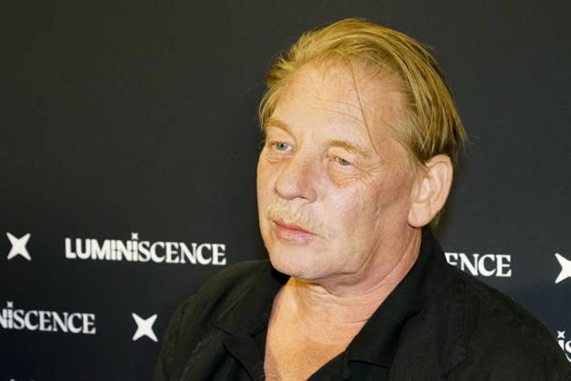 CNTV MICHEL- Ben Becker der Schauspieler hat der bei der Premiere den Text zur Lightshow eingesprochen Hamburg 02.07.2026 Die Hauptkirche St.Michaelis,dem Hamburger Michel erstrahlt fuer mehrere Monate in neuem Licht. LUMINISCENCE Licht Show das einmalige 360Â° Illuminationserlebnis macht die Architektur des Michel hor und sichtbar und der Raumklang setzt die barocke Architektur bestens in Szene.Hauptkirche St. Michaelis Michel ist ein evangelischer Sakralbau in der Neustadt von Hamburg Hamburg Deutschland