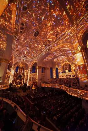 CNTV MICHEL- Innenansicht der Kirche LIcht Light Show Hamburg 02.07.2026 Die Hauptkirche St.Michaelis,dem Hamburger Michel erstrahlt fuer mehrere Monate in neuem Licht LUMINISCENCE Licht Show das einmalige 360Â° Illuminationserlebnis macht die Architektur des Michel hor und sichtbar und der Raumklang setzt die barocke Architektur bestens in Szene.Hauptkirche St. Michaelis Michel ist ein evangelischer Sakralbau in der Neustadt von Hamburg Hamburg Deutschland