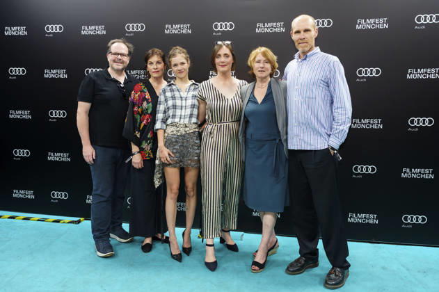 Entertainment Themen der Woche KW27 Thomas Mraz, Victoria Mayer, Lea Drinda, Pauline Roenneberg, Corinna Harfouch und Niels Bormann bei der Premiere des Kinofilms Kalter Hund auf dem 43. Filmfest München 2026 in den City-Atelier Kinos. München, 02.07.2026