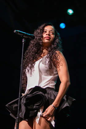 July 2, 2026, Milwaukee, Wisconsin, U.S: Singer ELLA MAI during the Summerfest Music Festival in Milwaukee, Wisconsin Milwaukee U.S  - ZUMAs135 20260702_zap_s135_063 Copyright: xDanielxDeSloverx
