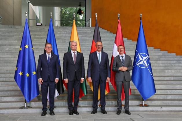 News Themen der Woche KW27 Berlin, Deutschland, 03.07.2026: Bundeskanzleramt: Empfang der Staats- und Regierungschefs der drei baltischen Länder Lettland, Estland und Litauen: Estlands Ministerpräsident Kristen Michal, Litauens Staatspräsident Gitanas Nauseda, Bundeskanzler Friedrich Merz (CDU), Lettlands Präsident Edgars Rinkevics Copyright: xdtsxNachrichtenagenturx dts_126152
